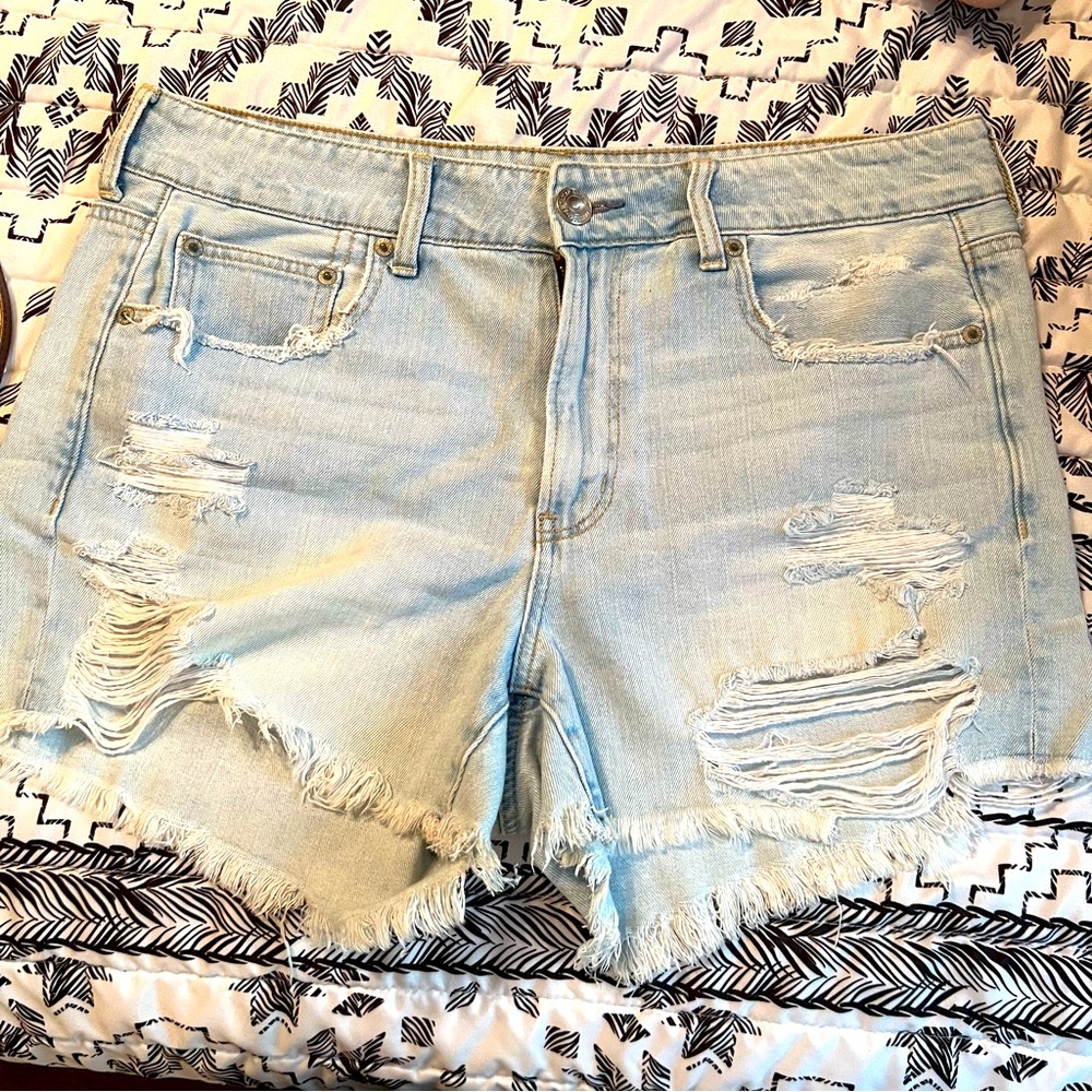 AE distressed boyfriend shorts